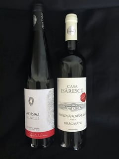 Tasting a Romanian indigenous white: Tămȃioasă Romȃnească (Romanian Muscat)