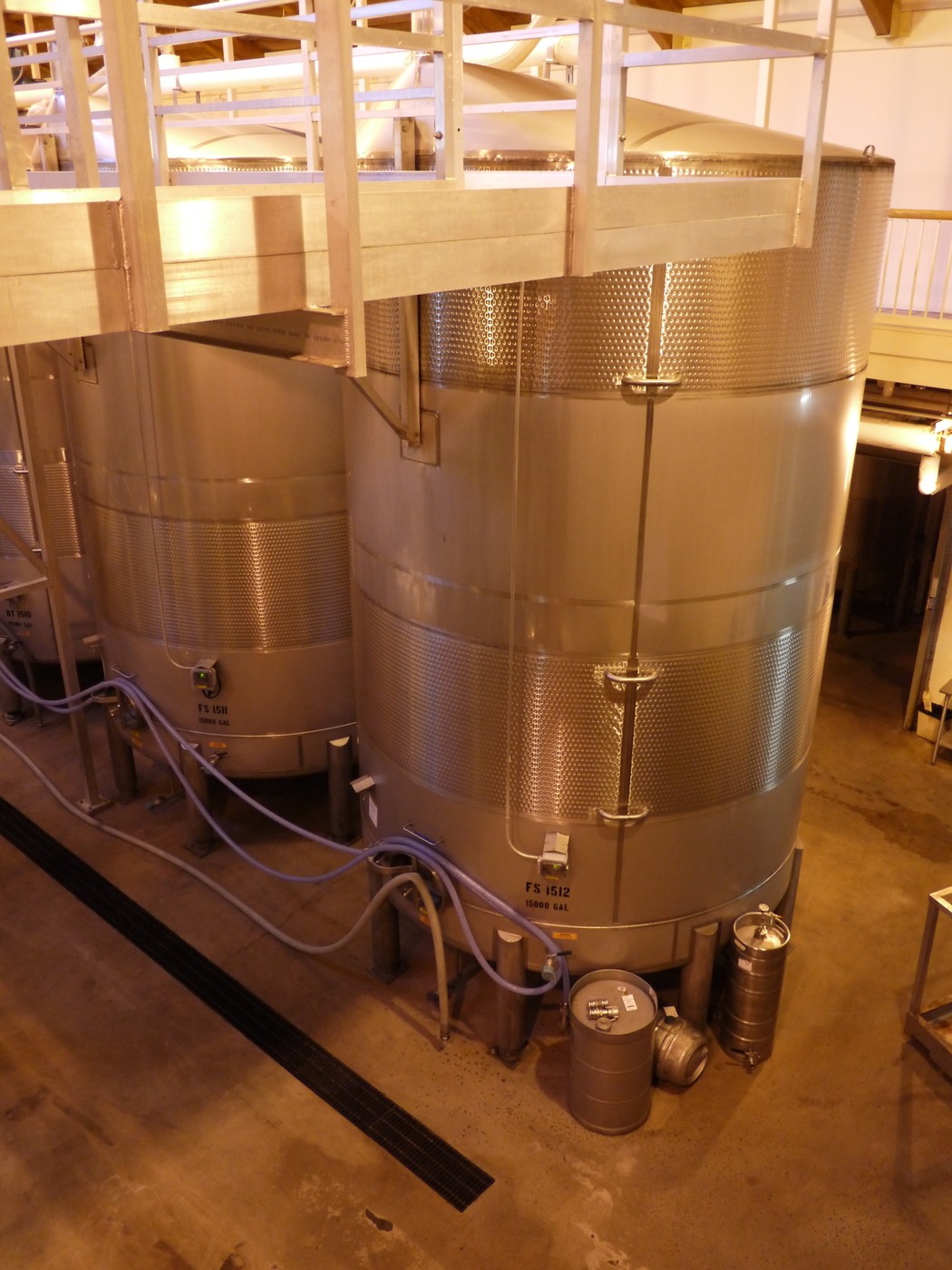 Stainless still tanks for making the base wine