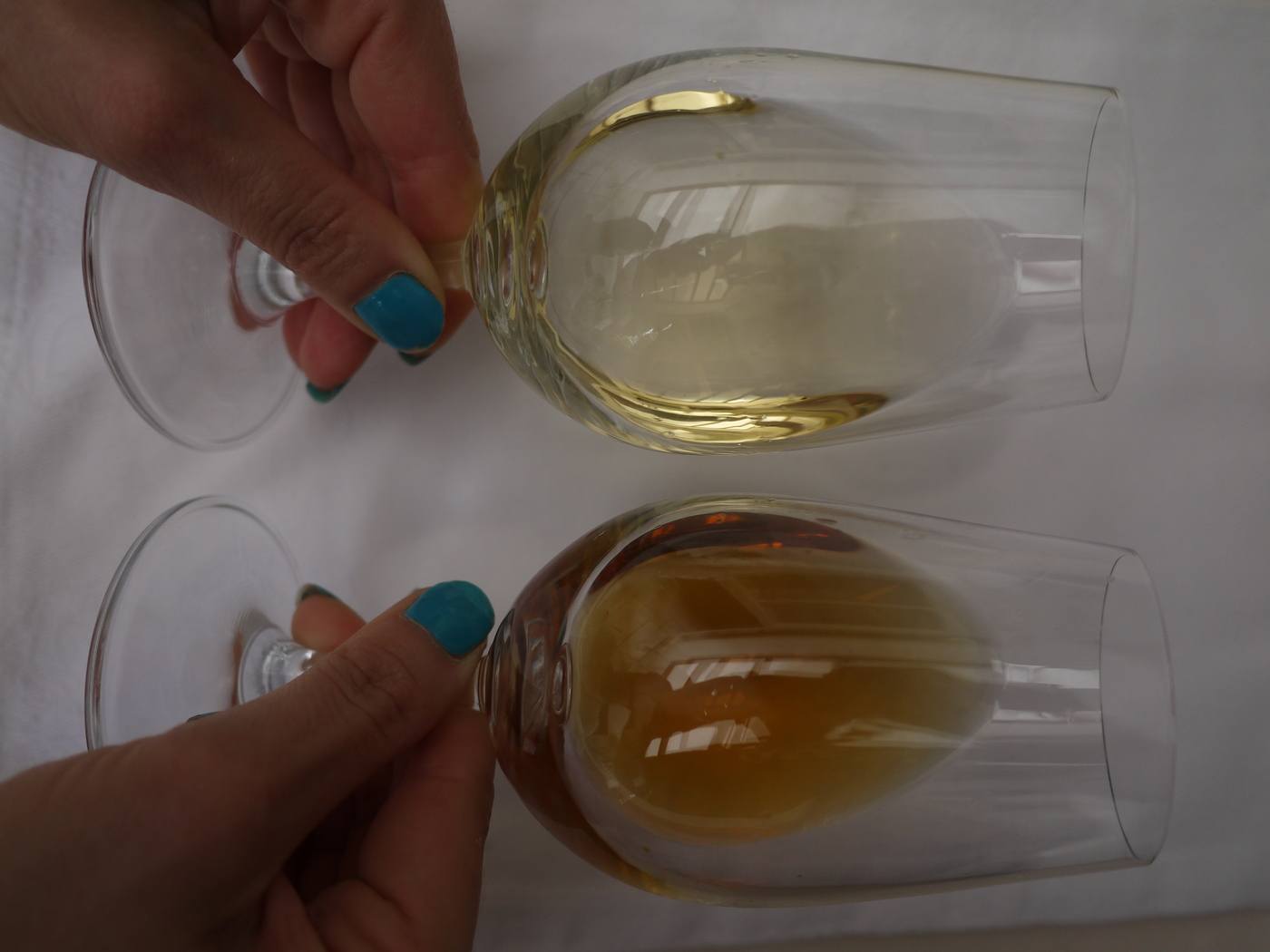 Two white wines assessed for colour intensity